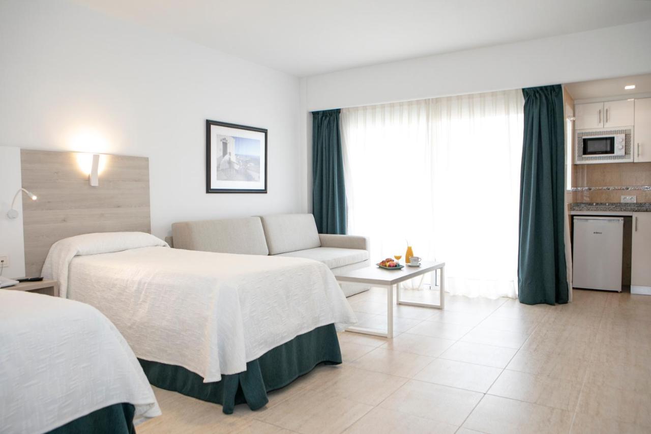 Hotel Apartamentos Pyr Fuengirola Exterior photo