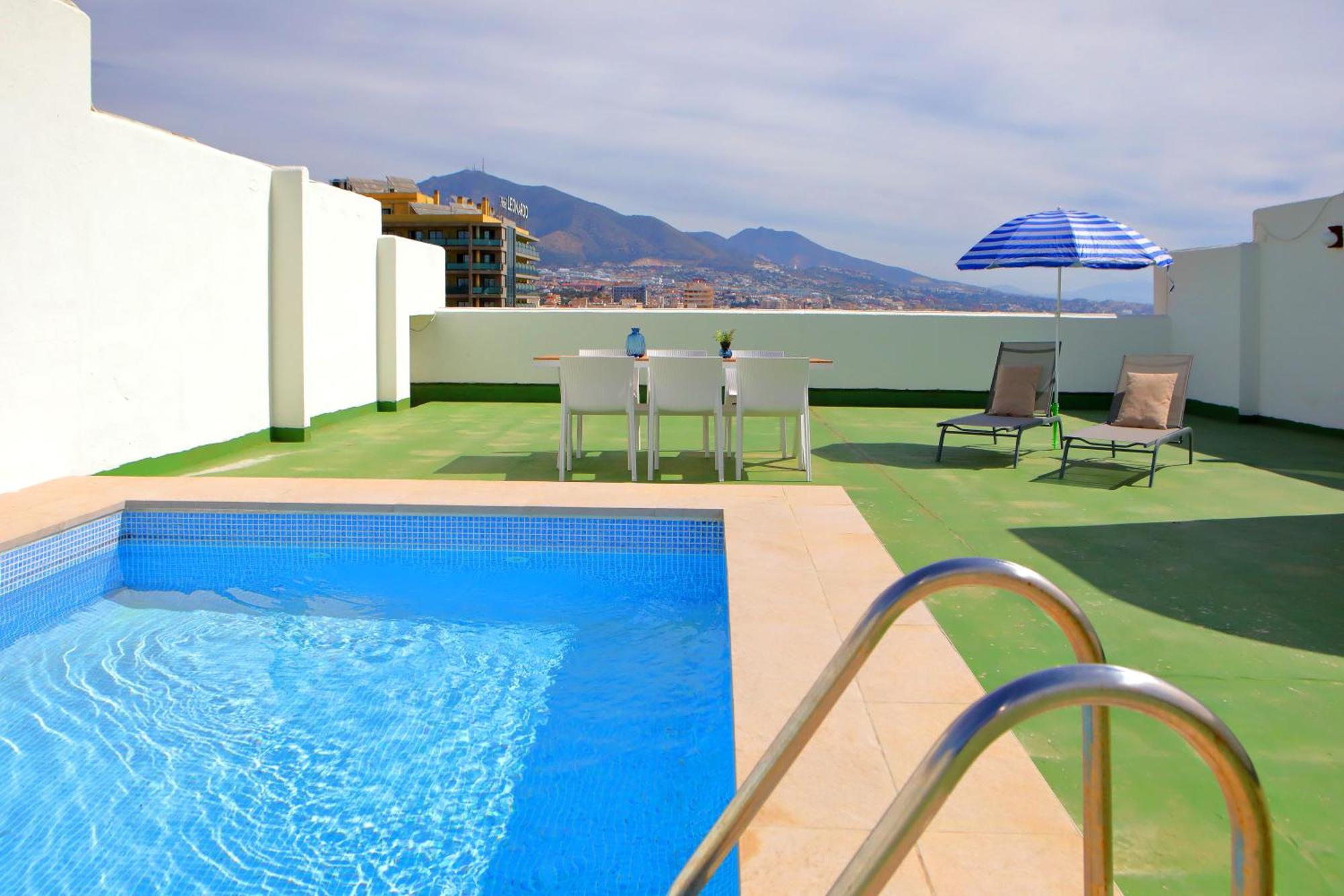 Hotel Apartamentos Pyr Fuengirola Exterior photo